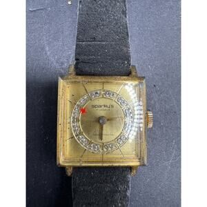 Vtg SPARKY’S Gold Tone Square Mystery Watch 17 Jewels Swiss Made Leather Band